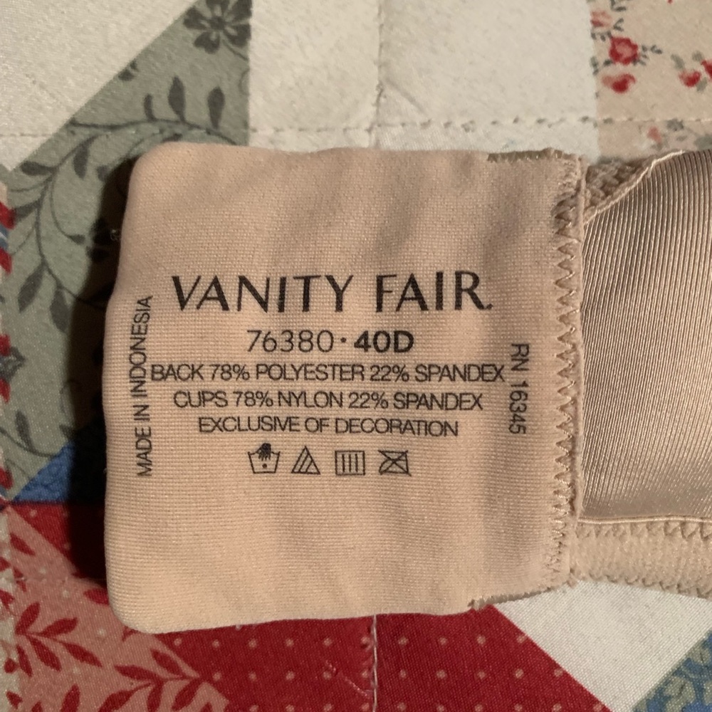 VANITY FAIR  BEIGE BRA 40D.